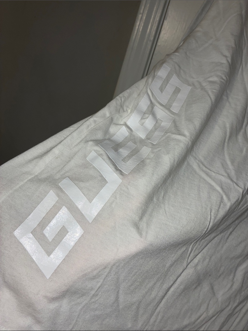 Guess Men’s White Short-Sleeve Tee with Black Shoulder Panels - Picture 8 of 8